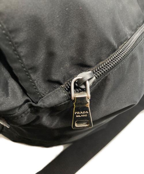 PRADA（プラダ）PRADA (プラダ) ナイロンショルダーバッグ ブラックの古着・服飾アイテム