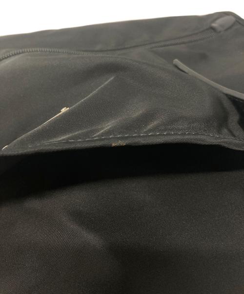 PRADA（プラダ）PRADA (プラダ) ナイロンショルダーバッグ ブラックの古着・服飾アイテム