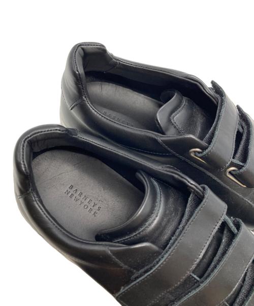 BARNEYS NEWYORK（バーニーズ・ニューヨーク）BARNEYS NEWYORK (バーニーズ・ニューヨーク) ベルクロスニーカー ブラック サイズ:41の古着・服飾アイテム