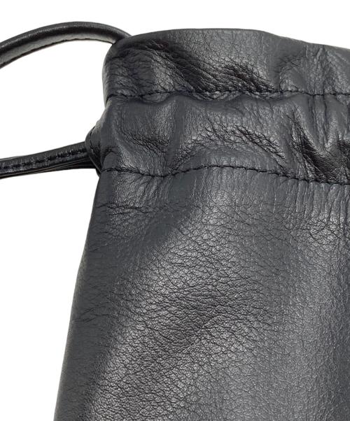 kurashi&trips publishing（クラシアンドトリップス パブリッシング）kurashi&trips publishing (クラシアンドトリップス パブリッシング) 巾着 ショルダーバッグ ブラックの古着・服飾アイテム