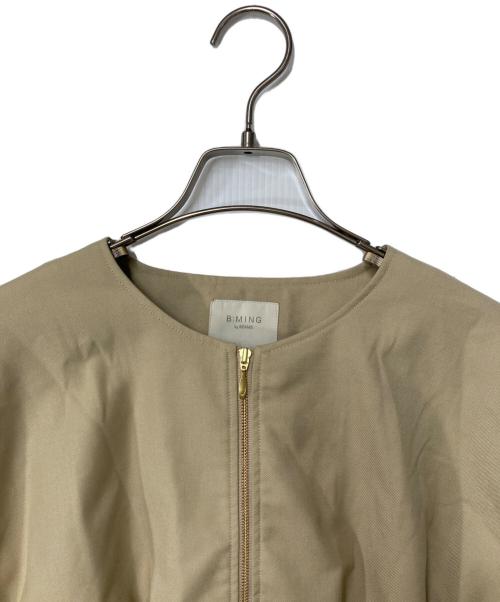 B:MING LIFE STORE by BEAMS（ビーミングライフストア バイ ビームス）B:MING LIFE STORE by BEAMS (ビーミングライフストア バイ ビームス) ウエスト ギャザー ブルゾン ベージュ サイズ:Mの古着・服飾アイテム