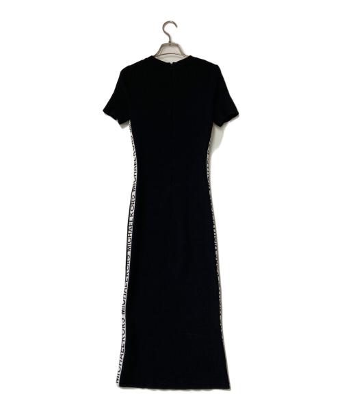 MICHAEL KORS（マイケル・コース）MICHAEL KORS (マイケルコース) ロゴサイドライン リブニットワンピース JS381NQ5ZV ブラック サイズ:Mの古着・服飾アイテム