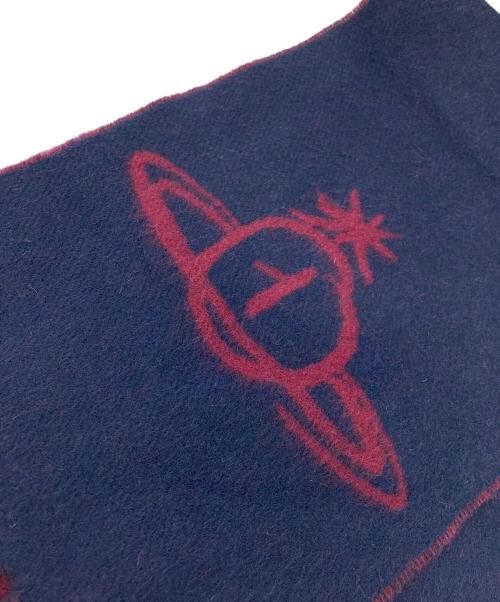 Vivienne Westwood（ヴィヴィアンウエストウッド）Vivienne Westwood (ヴィヴィアンウエストウッド) オーブロゴマフラー ボルドー×ネイビーの古着・服飾アイテム