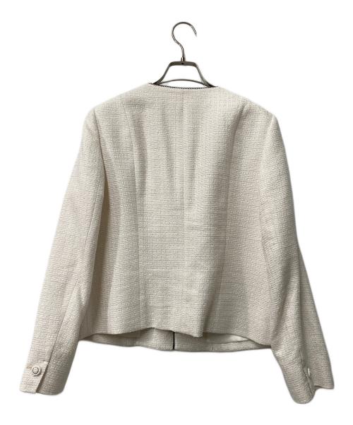 23区（ニジュウサンク）23区 (ニジュウサンク) ツイードノーカラージャケット ホワイト サイズ:SIZE 44の古着・服飾アイテム