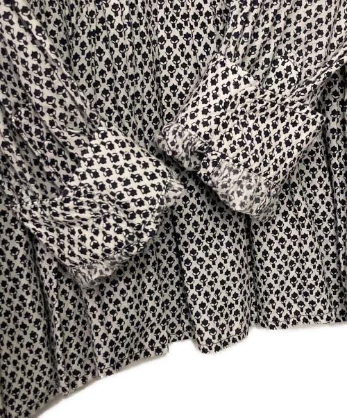 maison de soil（メゾンドソイル）maison de soil (メゾンドソイル) 総柄ブラウス ブラック×ホワイト サイズ:1の古着・服飾アイテム