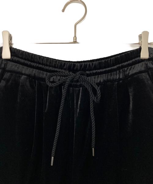 SACRA（サクラ）SACRA (サクラ) TRIACETATE VELOUR PANTS/トリアセテート ベロア パンツ ブラック サイズ:38の古着・服飾アイテム