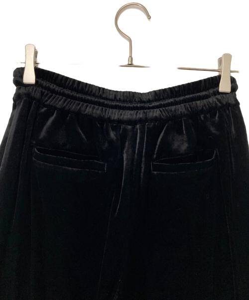 SACRA（サクラ）SACRA (サクラ) TRIACETATE VELOUR PANTS/トリアセテート ベロア パンツ ブラック サイズ:38の古着・服飾アイテム
