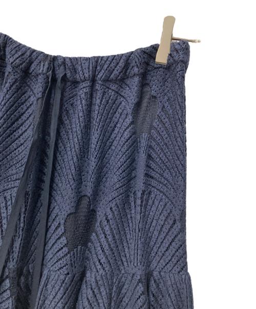 IENA LA BOUCLE（イエナ ラ ブークル）IENA LA BOUCLE (イエナ ラ ブークル) リーフ柄レース ティアードスカート ネイビー サイズ:36の古着・服飾アイテム