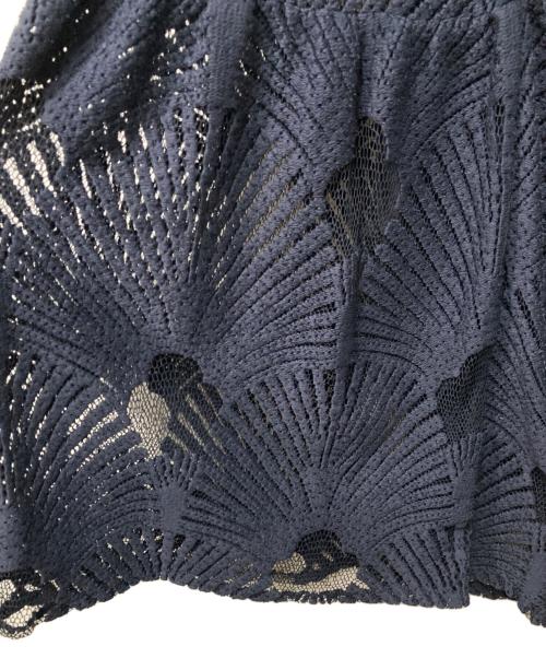 IENA LA BOUCLE（イエナ ラ ブークル）IENA LA BOUCLE (イエナ ラ ブークル) リーフ柄レース ティアードスカート ネイビー サイズ:36の古着・服飾アイテム