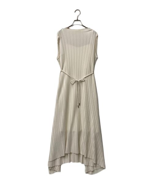 anuans（アニュアンス）anuans (アニュアンス) バックテールプリーツカットワンピース 1523332141-0 アイボリー サイズ:Fの古着・服飾アイテム