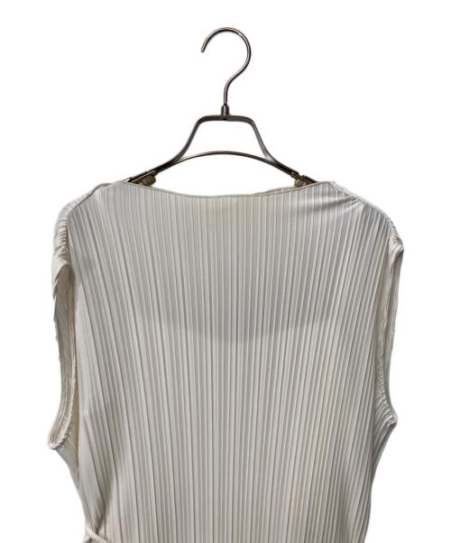 anuans（アニュアンス）anuans (アニュアンス) バックテールプリーツカットワンピース 1523332141-0 アイボリー サイズ:Fの古着・服飾アイテム