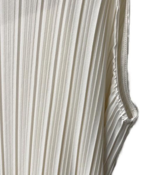 anuans（アニュアンス）anuans (アニュアンス) バックテールプリーツカットワンピース 1523332141-0 アイボリー サイズ:Fの古着・服飾アイテム