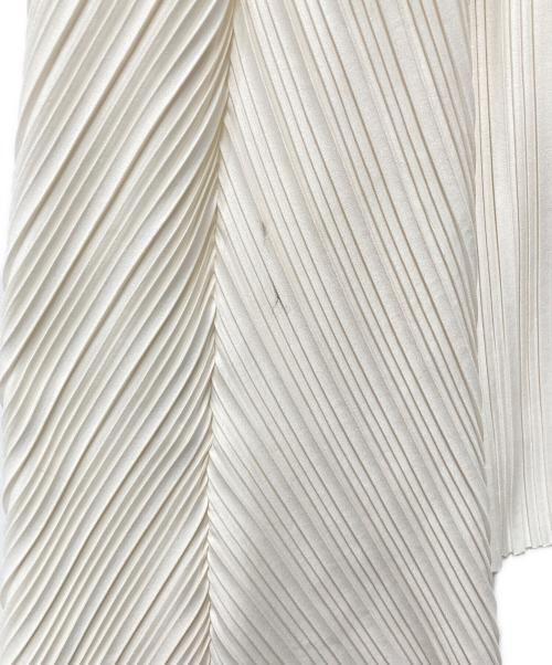 anuans（アニュアンス）anuans (アニュアンス) バックテールプリーツカットワンピース 1523332141-0 アイボリー サイズ:Fの古着・服飾アイテム