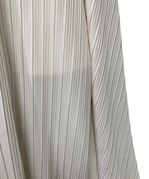 anuans（アニュアンス）anuans (アニュアンス) バックテールプリーツカットワンピース 1523332141-0 アイボリー サイズ:Fの古着・服飾アイテム