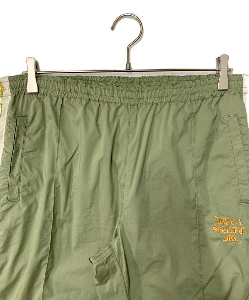HAVE AGRATEFUL DAY（ハブアグレイトフルデイ）HAVE ＡGRATEFUL DAY (ハブアグレイトフルデイ) TRACKSUIT PANTS/トラックスーツパンツ カーキ サイズ:XLの古着・服飾アイテム