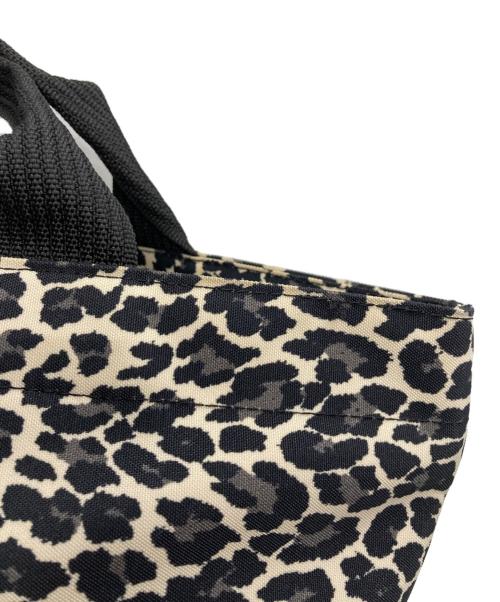 Herve Chapelier（エルベシャプリエ）Herve Chapelier (エルベシャプリエ) ナイロン舟型トートM ブラック×ベージュの古着・服飾アイテム