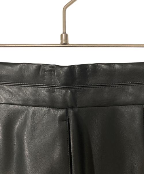 BALLSEY（ボールジィ）BALLSEY (ボールジィ) レザーライククロス トラペーズスカート ブラック サイズ:36の古着・服飾アイテム