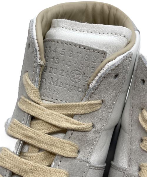 Martin Margiela 22（マルタンマルジェラ 22）Martin Margiela 22 (マルタンマルジェラ 22) REPLICA HIGH TOP GERMAN TRAINER/レプリカ ハイトップ ジャーマン トレーナー ホワイト×グレー サイズ:41 未使用品の古着・服飾アイテム
