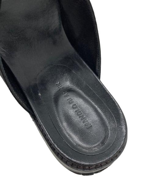 Manolo Blahnik（マノロブラニク）Manolo Blahnik (マノロブラニク) STURLUSHANGI ビジュー サンダル ブラック サイズ:36の古着・服飾アイテム