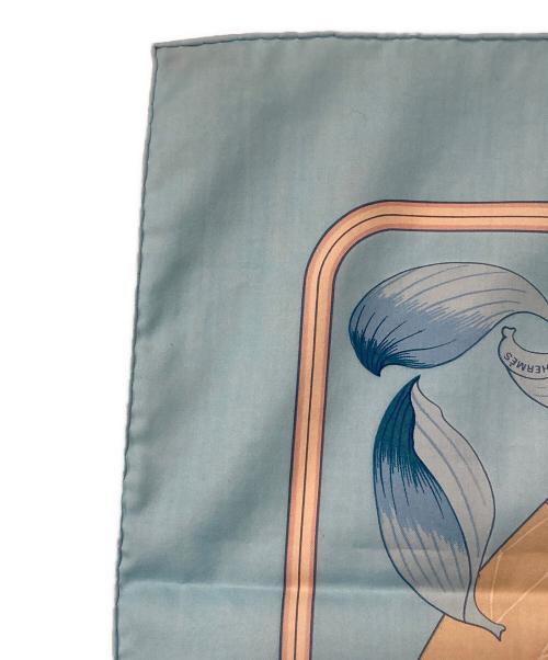 HERMES（エルメス）HERMES (エルメス) カレ70 FLEURS DE LOTUS 蓮の花 ブルーの古着・服飾アイテム