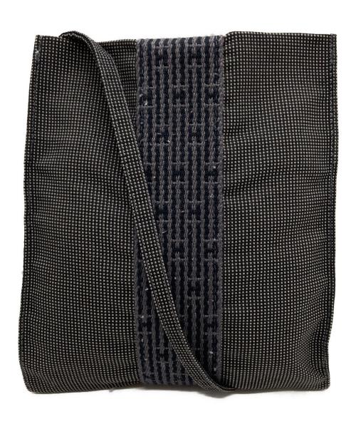HERMES（エルメス）HERMES (エルメス) エールラインポシェット グレーの古着・服飾アイテム