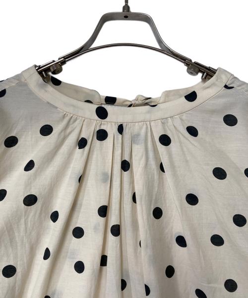 BALLSEY（ボールジィ）BALLSEY (ボールジィ) ドットプリント パフスリーブブラウス 日本製 ベージュ サイズ:36の古着・服飾アイテム