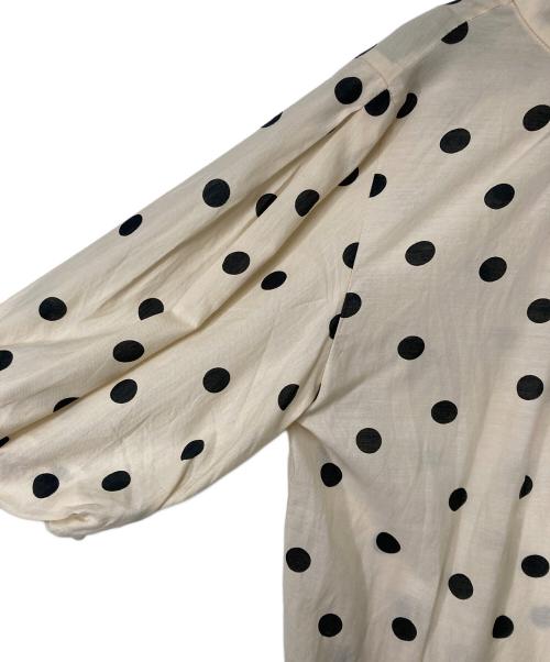 BALLSEY（ボールジィ）BALLSEY (ボールジィ) ドットプリント パフスリーブブラウス 日本製 ベージュ サイズ:36の古着・服飾アイテム