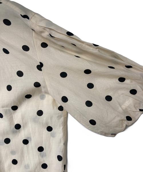BALLSEY（ボールジィ）BALLSEY (ボールジィ) ドットプリント パフスリーブブラウス 日本製 ベージュ サイズ:36の古着・服飾アイテム