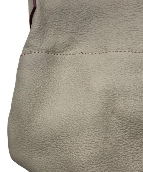 Roberta di camerino（ロベルタ ディ カメリーノ）Roberta di camerino (ロベルタ ディ カメリーノ) ワンショルダーバッグ ベージュ×ピンクの古着・服飾アイテム