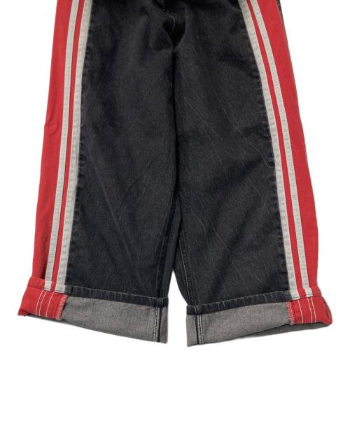 Saint martin（セント・マーチン）Saint martin (セント・マーチン) ワイドサイドラインデニムパンツ ブラック×レッド サイズ:Mの古着・服飾アイテム