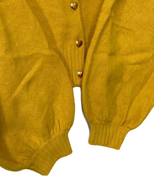 To b. by agnes b.（トゥービー バイ アニエスベー）To b. by agnes b. (トゥービー バイ アニエスベー) ハートボタンカーディガン 4622WN75 イエロー サイズ:TUの古着・服飾アイテム