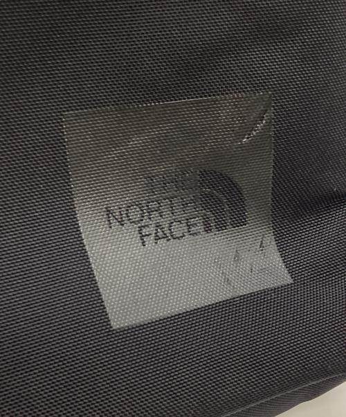 THE NORTH FACE（ザ ノース フェイス）THE NORTH FACE (ザ ノース フェイス) Shuttle Daypack シャトルデイパック NM81602 ブラックの古着・服飾アイテム