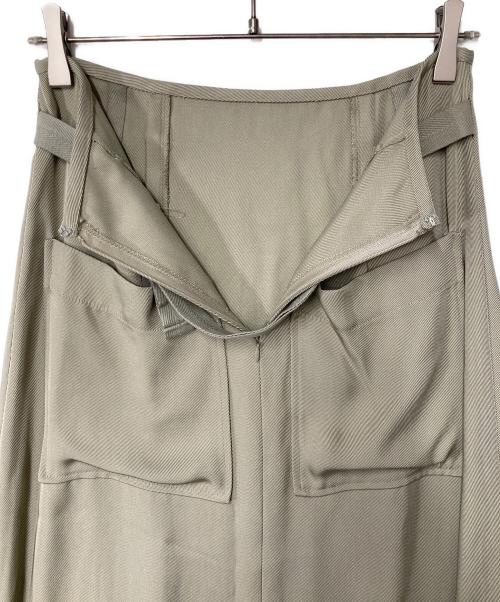 AP STUDIO（エーピーストゥディオ）AP STUDIO (エーピーストゥディオ) ベルテッドスカート カーキ サイズ:38 未使用品の古着・服飾アイテム