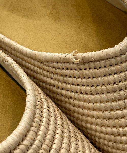 Contre Allee（コントレアリー）Contre Allee (コントレアリー) BOUSBIR スリッポン ベージュ サイズ:37の古着・服飾アイテム