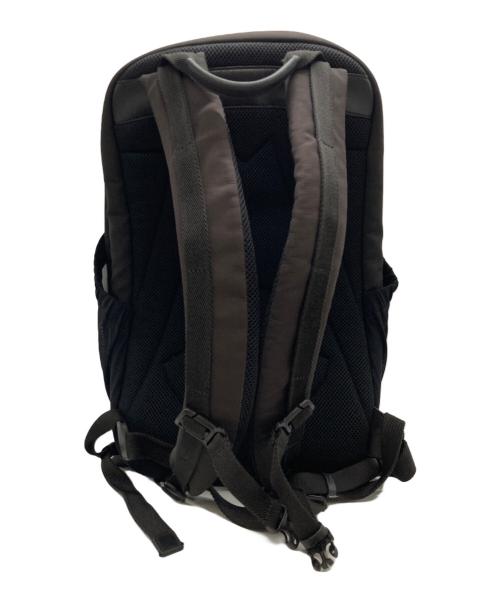 MONCLER（モンクレール）MONCLER (モンクレール) CUT BACKPACK ブラックの古着・服飾アイテム