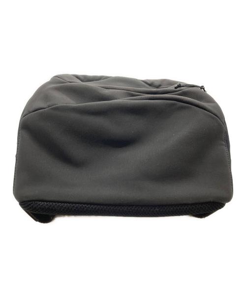 MONCLER（モンクレール）MONCLER (モンクレール) CUT BACKPACK ブラックの古着・服飾アイテム