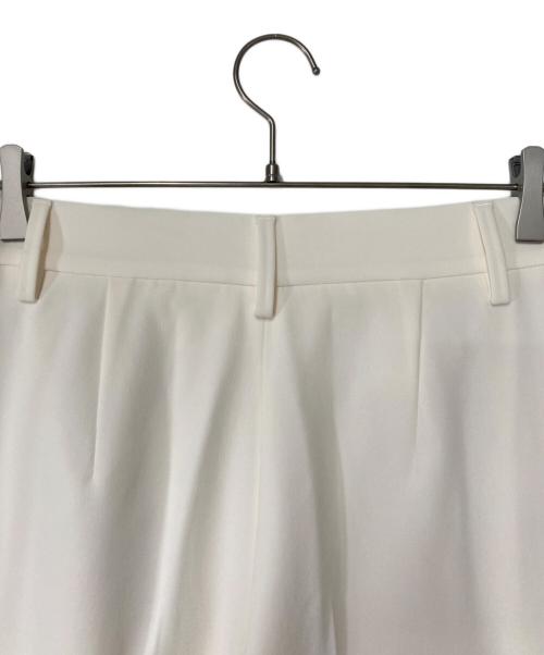 MUSE de Deuxieme Classe（ミューズ ドゥーズィエム クラス）MUSE de Deuxieme Classe (ミューズ ドゥーズィエム クラス) トリアセジョーゼット タックパンツ アイボリー サイズ:38 未使用品の古着・服飾アイテム