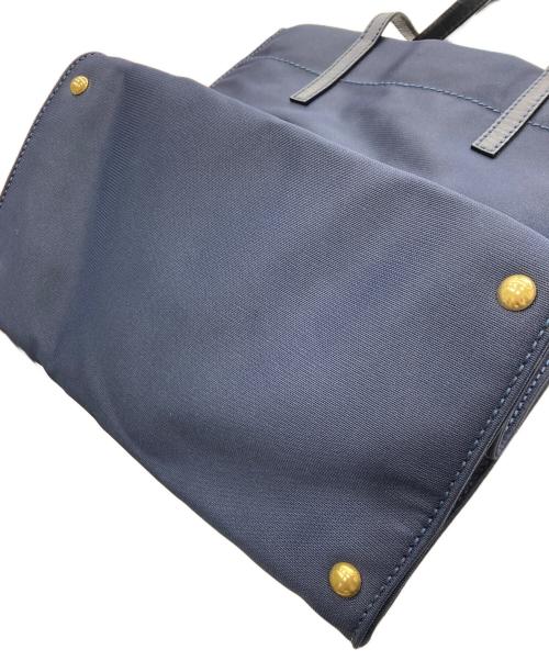 MIU MIU（ミュウミュウ）MIU MIU (ミュウミュウ) ロゴ トートバッグ ネイビーの古着・服飾アイテム