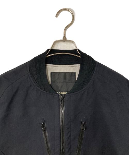 WHITE MOUNTAINEERING（ホワイトマウンテ二アニング）WHITE MOUNTAINEERING (ホワイトマウンテ二アニング) 17SS GORE-TEX RAGLAN BLOUSON/ゴアテックス ラグラン ブルゾン ブラック サイズ:2の古着・服飾アイテム