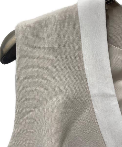 Snidel（スナイデル）Snidel (スナイデル) サイドプリーツバイカラーワンピ ベージュ×ホワイト サイズ:2の古着・服飾アイテム