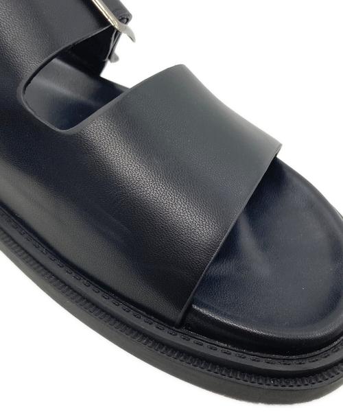 MOHI（モヒ）MOHI (モヒ) 2ベルト フラット サンダル ブラック サイズ:39の古着・服飾アイテム