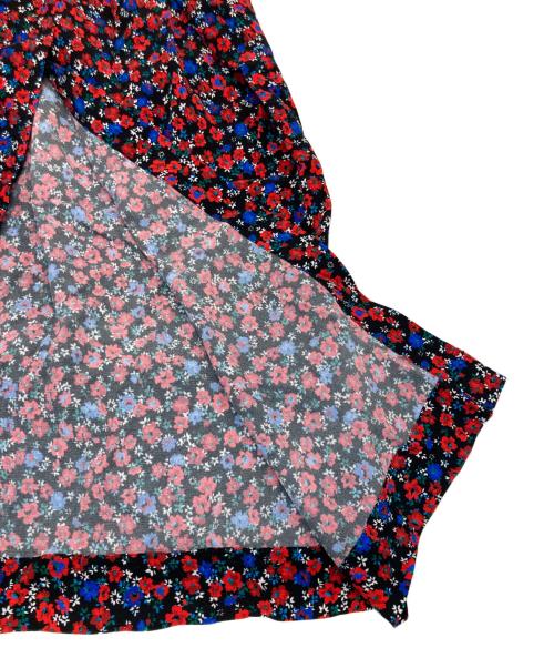 BEAUTY&YOUTH（ビューティーアンドユース）BEAUTY&YOUTH (ビューティーアンドユース) レーヨンフラワープリント ワンピース ブラック×レッド サイズ:Mの古着・服飾アイテム