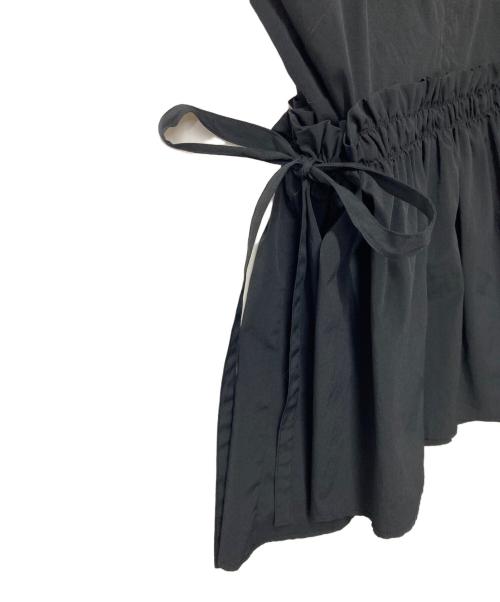 UN3D.（アンスリード）UN3D. (アンスリード) エストギャザーボリュームトップ ブラック サイズ:36の古着・服飾アイテム