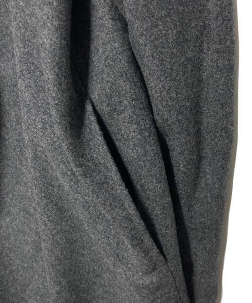 COMME des GARCONS COMME des GARCONS（コムデギャルソン コムデギャルソン）COMME des GARCONS COMME des GARCONS (コムデギャルソン コムデギャルソン) アシンメトリーワンピース グレー サイズ:Mの古着・服飾アイテム