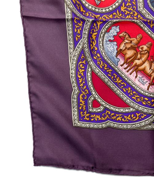 HERMES（エルメス）HERMES (エルメス) カレ90 QALAMDAN/カラムダン シルクスカーフ パープルの古着・服飾アイテム