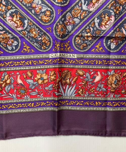 HERMES（エルメス）HERMES (エルメス) カレ90 QALAMDAN/カラムダン シルクスカーフ パープルの古着・服飾アイテム