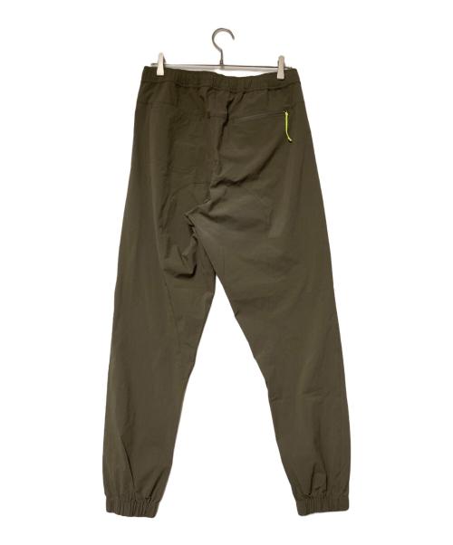 ATELIER BLUE BOTTLE（アトリエ ブルー ボトル）atelier blue bottle (アトリエ ブルー ボトル) ナイロンパンツ カーキ サイズ:Lの古着・服飾アイテム
