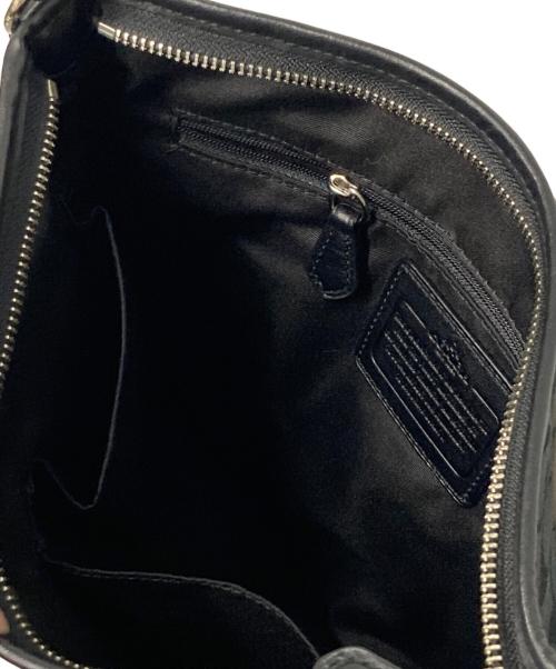 COACH（コーチ）COACH (コーチ) シグネチャーショルダーバッグ ブラックの古着・服飾アイテム