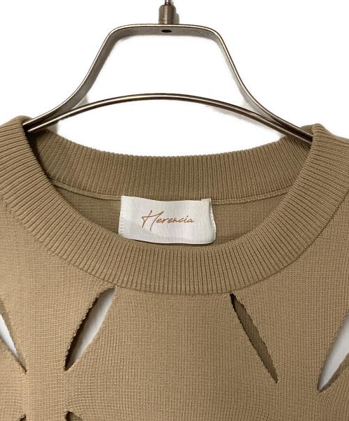 HERENCIA（ヘレンチア）HERENCIA (ヘレンチア) カットアウトデザイン オーバーニットベスト ベージュ サイズ:Fの古着・服飾アイテム