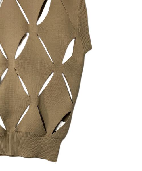 HERENCIA（ヘレンチア）HERENCIA (ヘレンチア) カットアウトデザイン オーバーニットベスト ベージュ サイズ:Fの古着・服飾アイテム